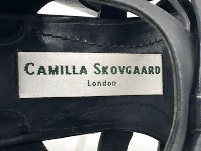 画像2: CAMILLA SKOVGAARD(カミーラスコフガード)ブラックレザーアンクルストラップシャークソールブーティーサンダルHanging strings stiletto sandal Nappa37