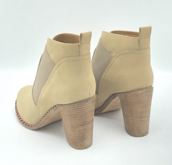 画像13: MARC BY MARC JACOBS（マークバイマークジェイコブス)ベージュヌバックスエード×グレーサイドゴアブーティー37 (13)