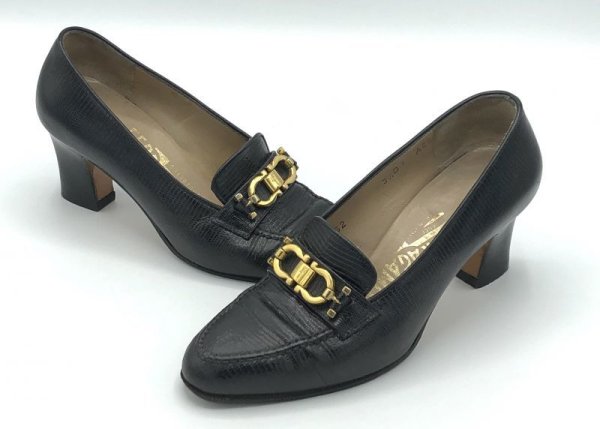 画像15: OLD FERRAGAMO(オールドフェラガモ)ブラック型押しレザー×ゴールドガンチーニ金具ヒールローファー 3 1/2D (15)