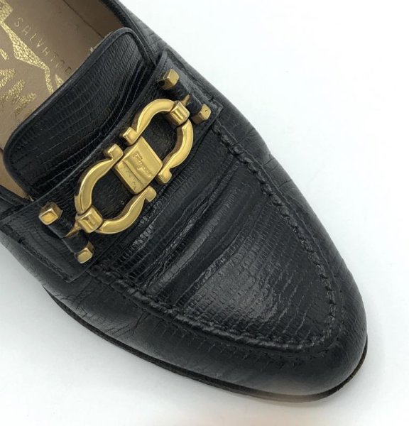 画像8: OLD FERRAGAMO(オールドフェラガモ)ブラック型押しレザー×ゴールドガンチーニ金具ヒールローファー 3 1/2D (8)