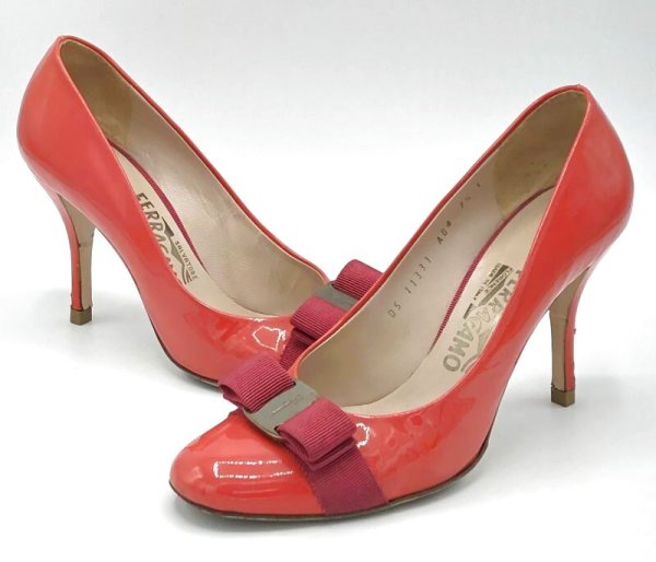 画像15: OLD FERRAGAMO(オールドフェラガモ/ヴィンテージ) ピンクパテントヴァラリボンスティレットヒールパンプス 7 1/2C (15)