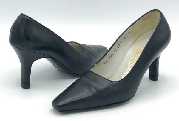 画像15: OLD FERRAGAMO(オールドフェラガモ) ブラックレザーパンプス 4C (15)