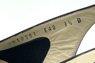 画像2: OLD FERRAGAMO(オールドフェラガモ)ブラックレザーリボン付きバックストラップパンプス 3 1/2D