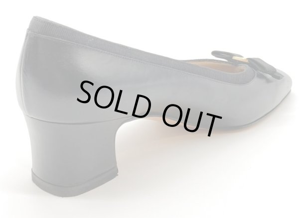 画像6: OLD FERRAGAMO(オールドフェラガモ) ブラックレザーミニヴァラ金具×リボンパンプス 6D (6)