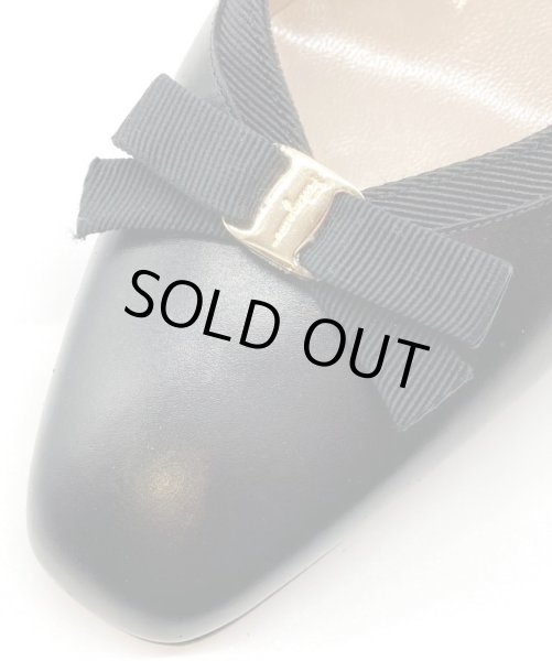 画像7: OLD FERRAGAMO(オールドフェラガモ) ブラックレザーミニヴァラ金具×リボンパンプス 6D (7)