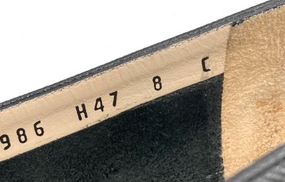 画像1: OLD FERRAGAMO(オールドフェラガモ) ブラックレザー×ガンチーニ金具付きパンプス 8C