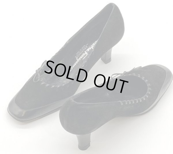 画像18: OLD FERRAGAMO(オールドフェラガモ) ブラックスエード×レザーリボンパンプス 4 1/2D (18)