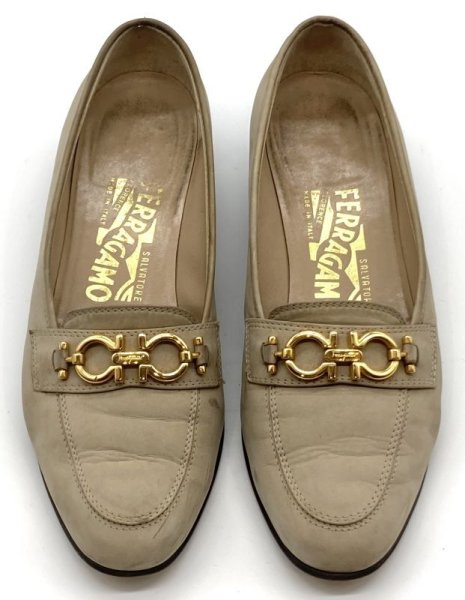 画像9: OLD FERRAGAMO(オールドフェラガモ) ベージュスエードガンチーニビットローファー 5 1/2D (9)