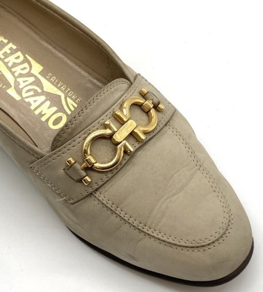 画像8: OLD FERRAGAMO(オールドフェラガモ) ベージュスエードガンチーニビットローファー 5 1/2D (8)