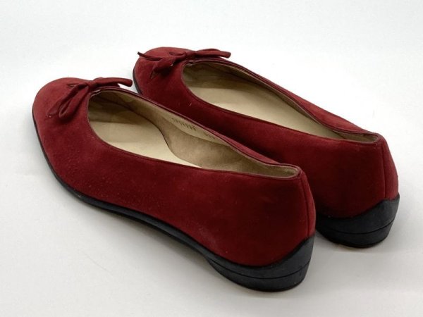 画像13: OLD FERRAGAMO(オールドフェラガモ) ボルドースエードリボンフラットパンプス 7C (13)