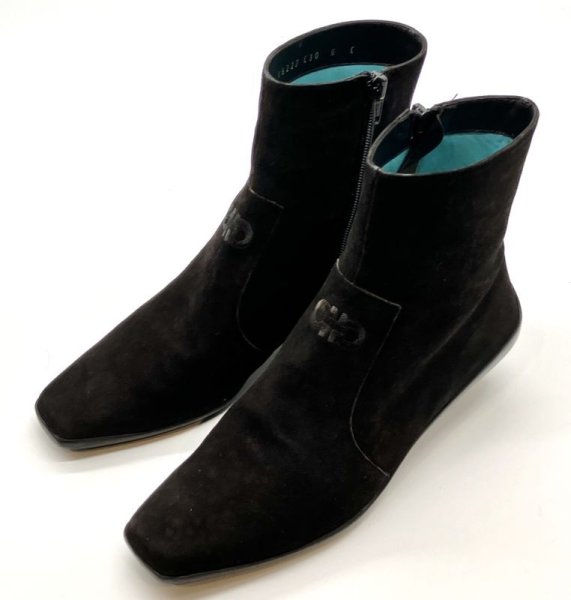 画像11: OLD FERRAGAMO(オールドフェラガモ) ブラックスエードガンチーニ刺繍ショートブーツ 6C (11)