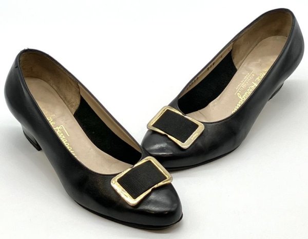 画像16: OLD FERRAGAMO(オールドフェラガモ)ゴールド金具付きブラックレザーパンプス 4C (16)