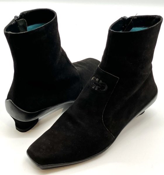 画像17: OLD FERRAGAMO(オールドフェラガモ) ブラックスエードガンチーニ刺繍ショートブーツ 6C (17)