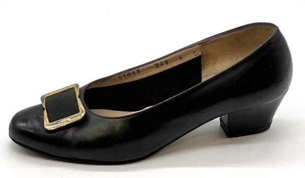 画像3: OLD FERRAGAMO(オールドフェラガモ)ゴールド金具付きブラックレザーパンプス 4C (3)