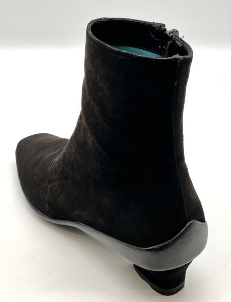 画像5: OLD FERRAGAMO(オールドフェラガモ) ブラックスエードガンチーニ刺繍ショートブーツ 6C (5)