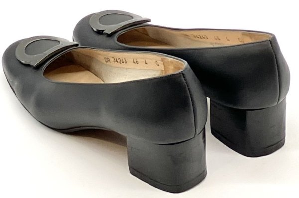 画像13: OLD FERRAGAMO(オールドフェラガモ) ブラックレザー×ガンチーニ金具付きパンプス 4C (13)