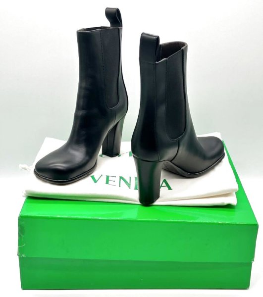 画像21: BOTTEGA VENETA (ボッテガヴェネタ)ブラックレザーボリュームスクエアトゥサイドゴアミドルブーツ35 (21)