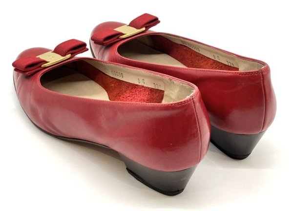 画像13: OLD FERRAGAMO(オールドフェラガモ) レッドレザーヴァラリボンパンプス 8C (13)