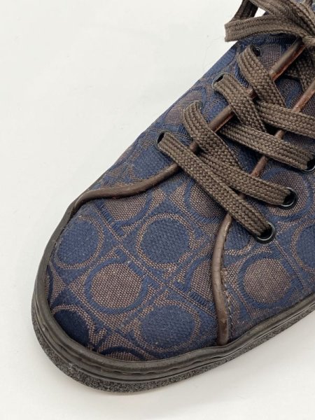 画像7: OLD FERRAGAMO(オールドフェラガモ) ネイビー×ブラウンガンチーニプリントレースアップスニーカー 3 1/2D (7)