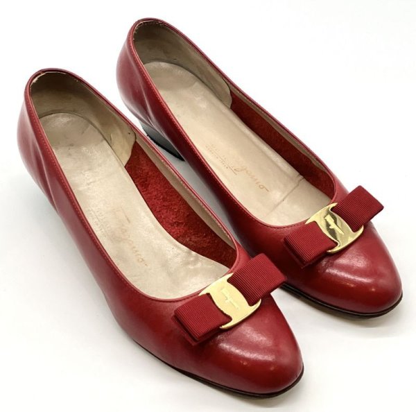 画像12: OLD FERRAGAMO(オールドフェラガモ) レッドレザーヴァラリボンパンプス 8C (12)