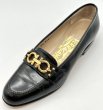 画像1: OLD FERRAGAMO(オールドフェラガモ)ブラックレザー×ゴールドガンチーニ金具ローファー 3 1/2C (1)