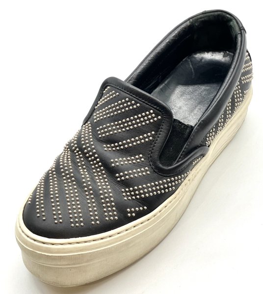 画像1: OLD FERRAGAMO(オールドフェラガモ)ブラックレザー×シルバースタッズスリッポンスニーカー 4 1/2M (1)