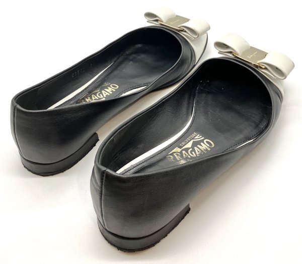 画像14: OLD FERRAGAMO(オールドフェラガモ) ホワイト×ブラックバイカラーレザーヴァリナリボンフラットシューズ 6 1/2D (14)