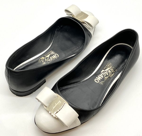 画像17: OLD FERRAGAMO(オールドフェラガモ) ホワイト×ブラックバイカラーレザーヴァリナリボンフラットシューズ 6 1/2D (17)