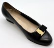 画像2: OLD FERRAGAMO(オールドフェラガモ) ブラックレザーヴァラリボンパンプス 7 1/2C (2)