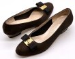 画像17: OLD FERRAGAMO(オールドフェラガモ) ダークブラウンスエードヴァラリボンパンプス 6 1/2C (17)