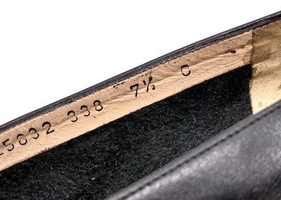 画像2: OLD FERRAGAMO(オールドフェラガモ) ブラックレザーヴァラリボンパンプス 7 1/2C