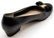 画像6: OLD FERRAGAMO(オールドフェラガモ) ブラックレザーヴァラリボンパンプス 7 1/2C (6)
