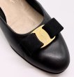 画像8: OLD FERRAGAMO(オールドフェラガモ) ブラックレザーヴァラリボンパンプス 7 1/2C (8)