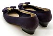 画像12: OLD FERRAGAMO(オールドフェラガモ) ブルーパープルスエードヴァラリボンパンプス 5 1/2C (12)