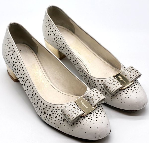 画像12: OLD FERRAGAMO(オールドフェラガモ) ホワイト×ゴールドスターカッティングヴァラリボンパンプス 6 1/2D (12)