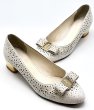 画像16: OLD FERRAGAMO(オールドフェラガモ) ホワイト×ゴールドスターカッティングヴァラリボンパンプス 6 1/2D (16)