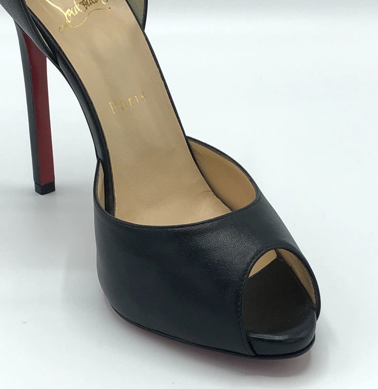 Christian Louboutin(クリスチャンルブタン)ルブタンブラックオープン ...ハイヒール/パンプス