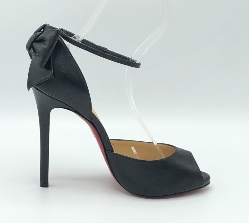 Christian Louboutin(クリスチャンルブタン)ルブタンブラックオープン ...