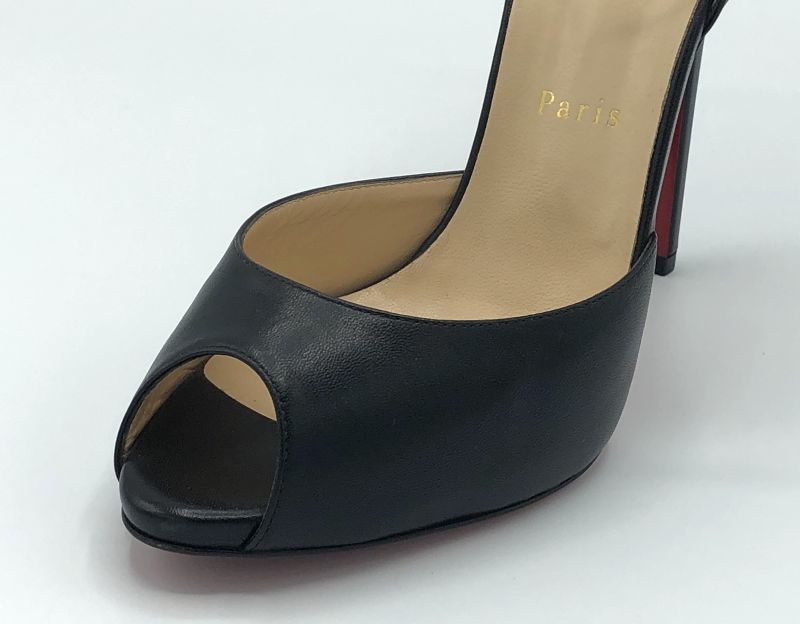 Christian Louboutin(クリスチャンルブタン)ルブタンブラックオープン