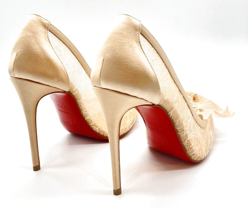 【箱袋付】Christian louboutinパンプス34(21cm)ベージュレッドソール